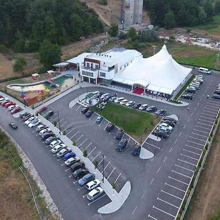 Atva Residence Hotel Dolni Dobrenoec Exterior photo